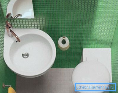 Lavandino ad angolo nell'interno del bagno Lavandino ad angolo nell'interno del bagno