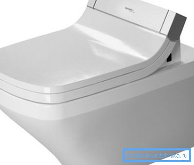 I bagni senza orlo sembrano belli e moderni I bagni senza orlo sembrano belli e moderni