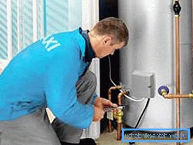 L'installazione di caldaie di riscaldamento a gas è un processo responsabile e complesso. L'installazione di caldaie di riscaldamento a gas è un processo responsabile e complesso.