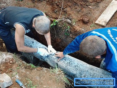 Tubi dell'acqua di riscaldamento nel paese Tubi dell'acqua di riscaldamento nel paese