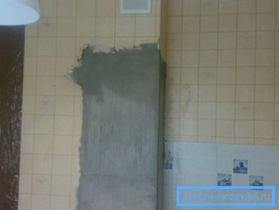 In questo esempio, i costruttori sfortunati hanno dovuto ripristinare la scatola di ventilazione In questo esempio, i costruttori sfortunati hanno dovuto ripristinare la scatola di ventilazione