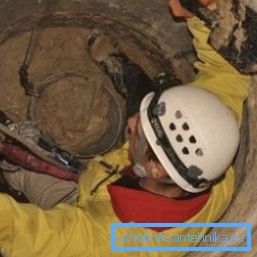 A seconda del tipo di sorgente e della sua profondità, la pulizia è convenzionalmente suddivisa in diversi metodi di base che possono essere applicati senza il coinvolgimento di esperti esterni: A seconda del tipo di sorgente e della sua profondità, la pulizia è convenzionalmente suddivisa in diversi metodi di base che possono essere applicati senza il coinvolgimento di esperti esterni:
