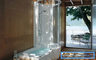 Bagno con doccia Bagno con doccia