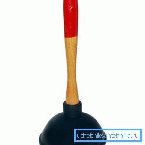Lo stantuffo dovrebbe essere sempre a portata di mano Lo stantuffo dovrebbe essere sempre a portata di mano