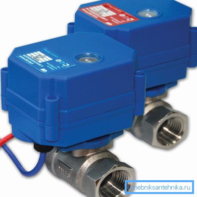 Opzione con controllo elettrico tramite servo. Opzione con controllo elettrico tramite servo.