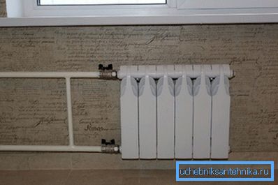 Le valvole offrono l'opportunità di scollegare la batteria dall'impianto di riscaldamento Le valvole offrono l'opportunità di scollegare la batteria dall'impianto di riscaldamento