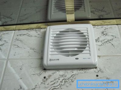 Ventilatore a soffitto Ventilatore a soffitto