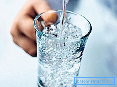 L'acqua senza purificazione è pericolosa per la salute. L'acqua senza purificazione è pericolosa per la salute.