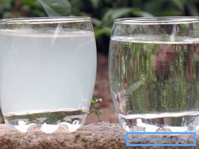 L'acqua del rubinetto contiene grandi quantità di cloro.