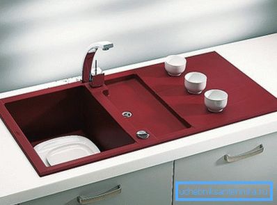 Scegliere un lavello per la cucina in materiale composito Scegliere un lavello per la cucina in materiale composito