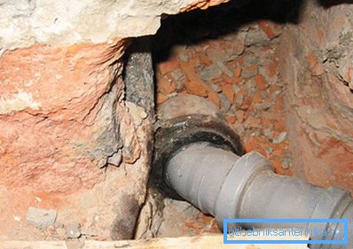 2755 Sostituzione del ginocchio in ghisa su plastica