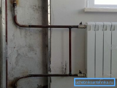 La sostituzione del radiatore è in acciaio nero saldato. La sostituzione del radiatore è in acciaio nero saldato.