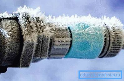 Non sono ammessi congelamento e cristallizzazione del liquido. Non sono ammessi congelamento e cristallizzazione del liquido.